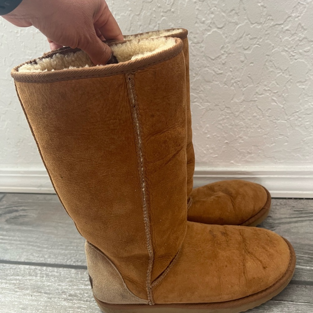 UGG Classic Tan Sheepskin Boots
